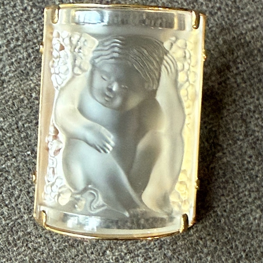 Vintage Lalique Paris Enfant Angel Frosted Crystal Brooch Pin w Original Box - Picture 2 of 12